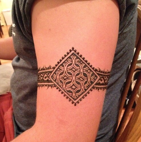 10 Simple and Latest Bajuband Mehndi Designs | I Fashion Styles