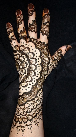 20 Adorable Mehandi Designs (2012 to 2023) with Best Pictures