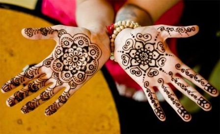 20 Adorable Mehandi Designs (2012 to 2023) with Best Pictures