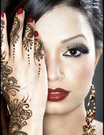 20 Adorable Mehandi Designs (2012 to 2023) with Best Pictures