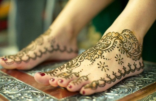 15 Latest Khafif Mehndi Designs and Its Specialities
