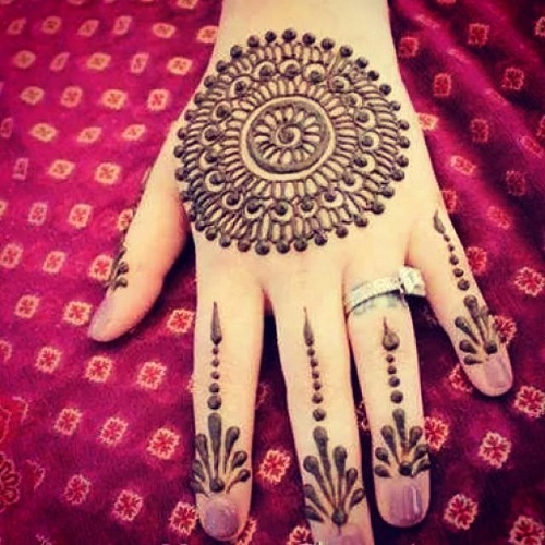9 Latest and Popular Gol Tikka Mehndi Designs | I Fashion Styles