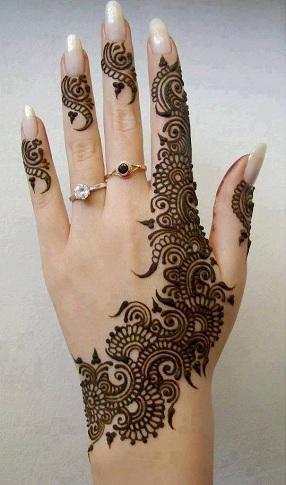 9 Latest and Popular Gol Tikka Mehndi Designs | I Fashion Styles