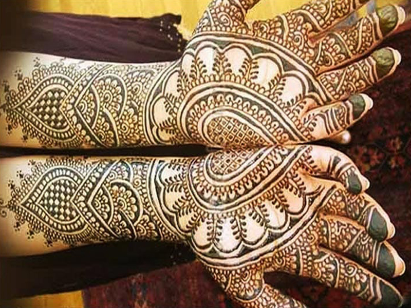 10 Latest &amp; Simple Mehndi Designs for Competition