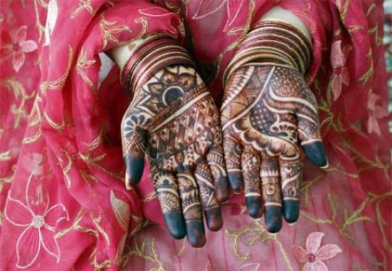 9 Stunning Dulhan Mehndi Designs to Enhance Bridal Look