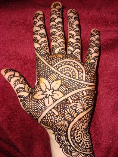 9 Stunning Dulhan Mehndi Designs to Enhance Bridal Look