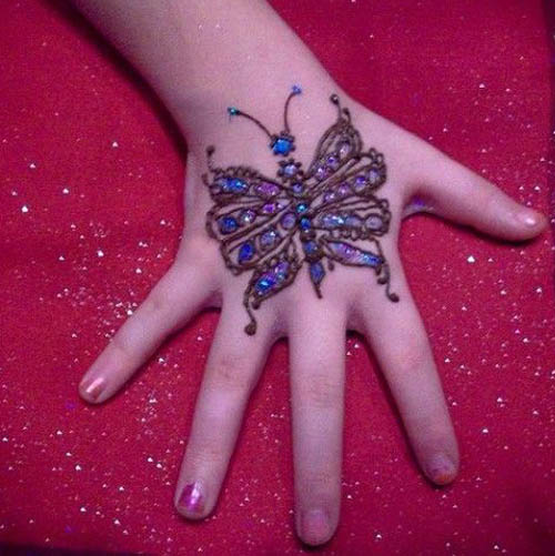 9 Stunning Glitter Mehndi Designs with Pictures | I Fashion Styles
