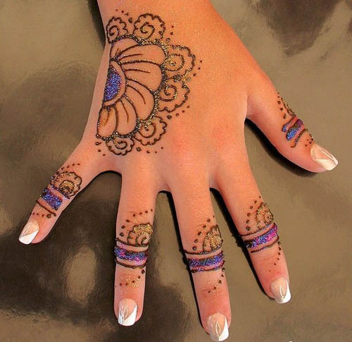 9 Stunning Glitter Mehndi Designs with Pictures | I Fashion Styles