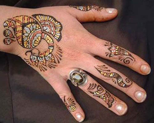 9 Stunning Glitter Mehndi Designs with Pictures | I Fashion Styles
