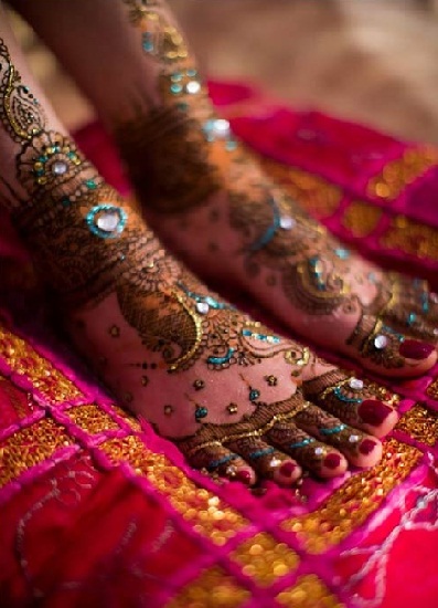 Top 9 Rocking Party Mehndi Designs With Pictures