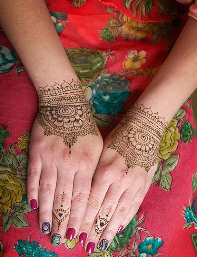 Top 15 Quick And Easy Mehndi Designs With Images