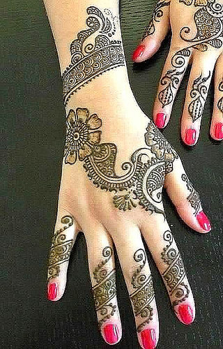 9 Fabulous Monsoon Mehandi Designs With Images | I Fashion Styles
