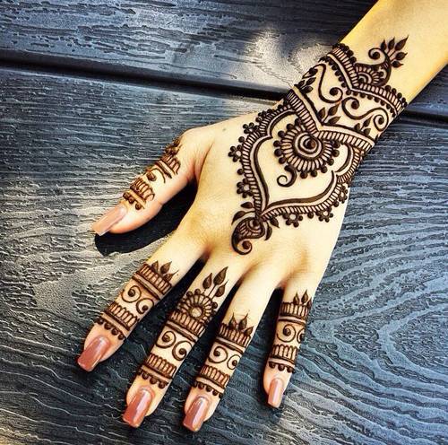 9 Fabulous Monsoon Mehandi Designs With Images | I Fashion Styles