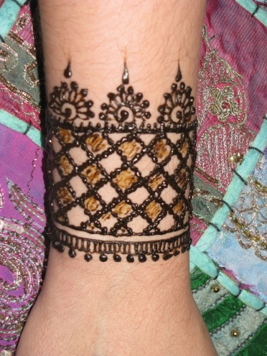 8 Awesome and Exquisite Mughlai Mehndi Designs | I Fashion Styles