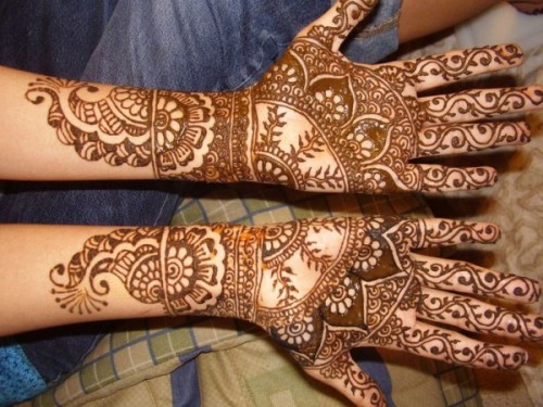 8 Awesome and Exquisite Mughlai Mehndi Designs | I Fashion Styles