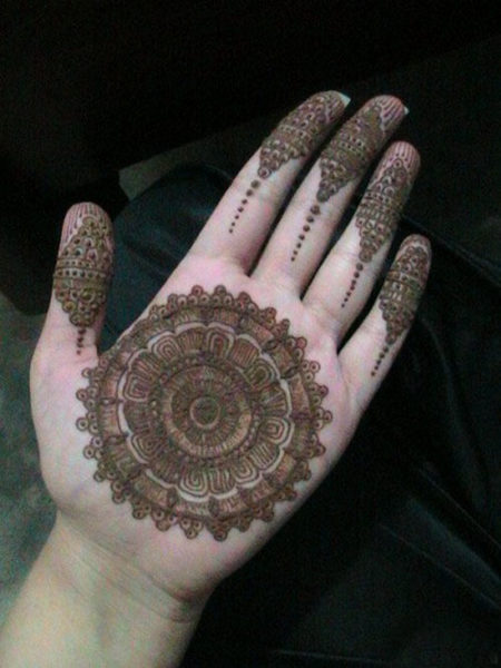 25 Cute And Easy Round Mehndi Designs With Pictures | I Fashion Styles