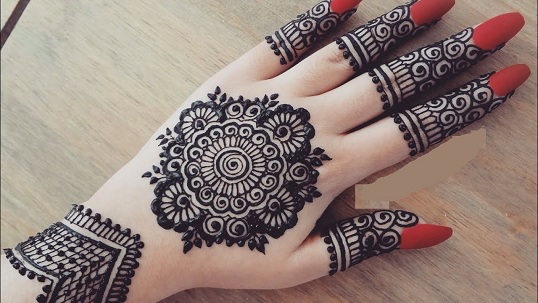 25 Cute And Easy Round Mehndi Designs With Pictures | I Fashion Styles