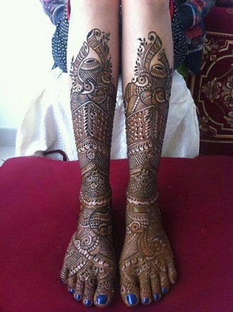 15 Trained and Professional Mehndi Artists in India | I Fashion Styles