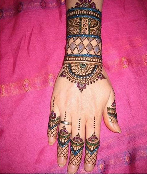 15 Eye-Catching Bangle Mehandi Designs with Images | I Fashion Styles