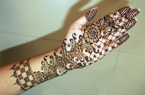 How to Make Mehndi Designs - Our Top 3 | I Fashion Styles