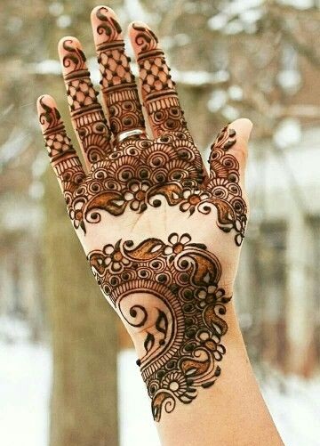 9 Famous Mehndi Artists In Delhi | I Fashion Styles