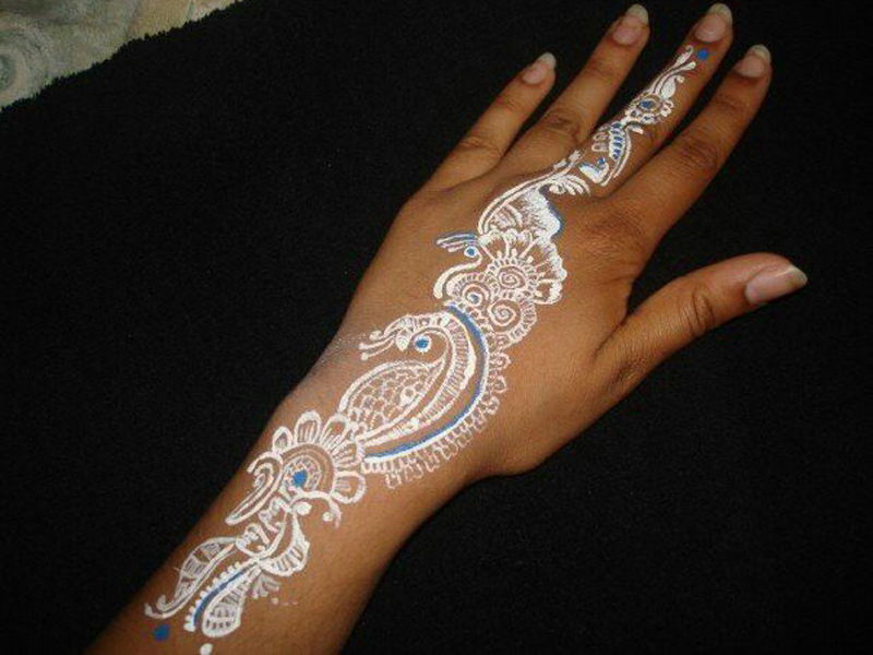 9 Best White Henna Designs with Images | I Fashion Styles