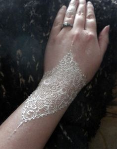 9 Best White Henna Designs with Images | I Fashion Styles