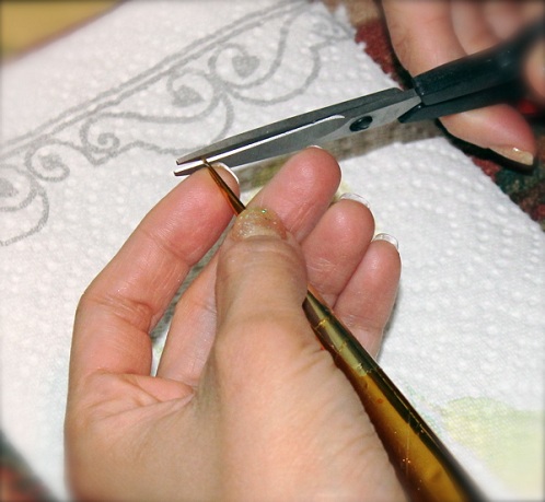 How to Apply Mehndi on Hands for Beginners with Pictures | I Fashion Styles