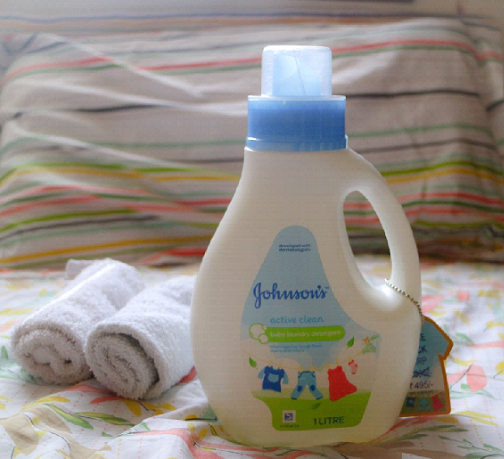 How to Remove Mehndi Stains from Clothes at Home | I Fashion Styles