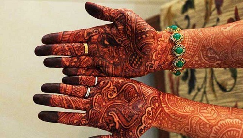 9 Modern and Attractive Red Cone Mehndi Designs | I Fashion Styles