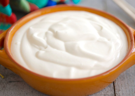 15 Best Home Remedies to Get Rid of Dry Skin Problems