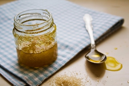 3 Best Homemade Sesame Oil Face Packs to Get Clear Skin