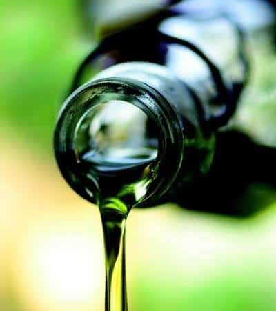 How To Use Olive Oil For Glowing Skin - 7 Best Methods