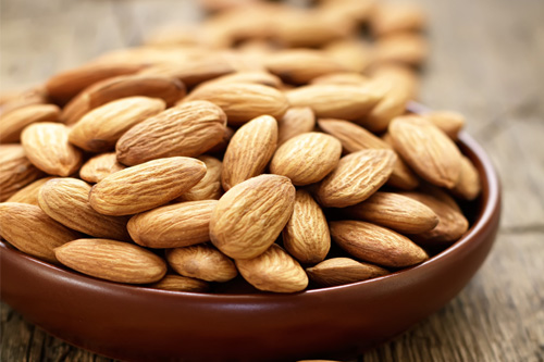 15 Practical Home Remedies for Oily Skin You Can Try