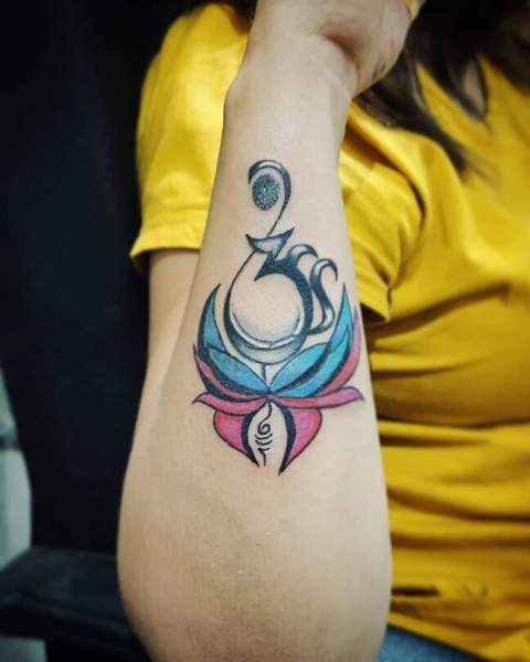 50+ Traditional (ॐ) Om Tattoo Designs and Ideas 2024