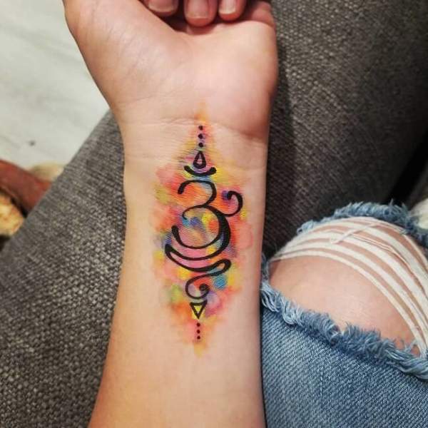 50+ Traditional (ॐ) Om Tattoo Designs and Ideas 2024