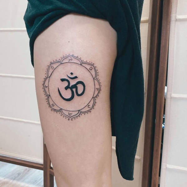 50+ Traditional (ॐ) Om Tattoo Designs and Ideas 2024