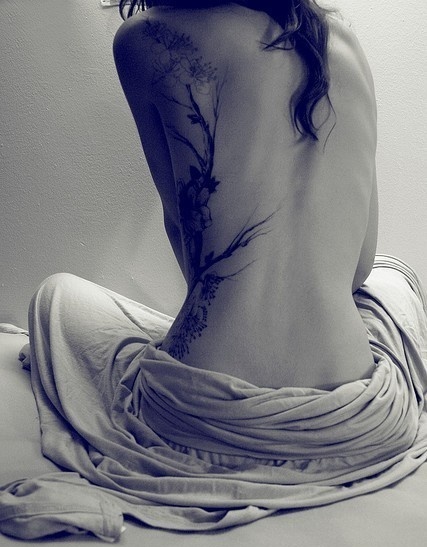 13 Attractive Hip Tattoo Designs With Meanings | I Fashion Styles