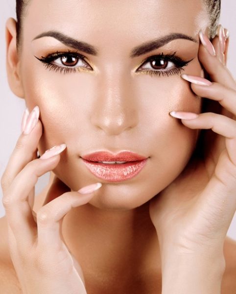 9 Beautiful and Natural Looking Eyebrow Tattoo Designs