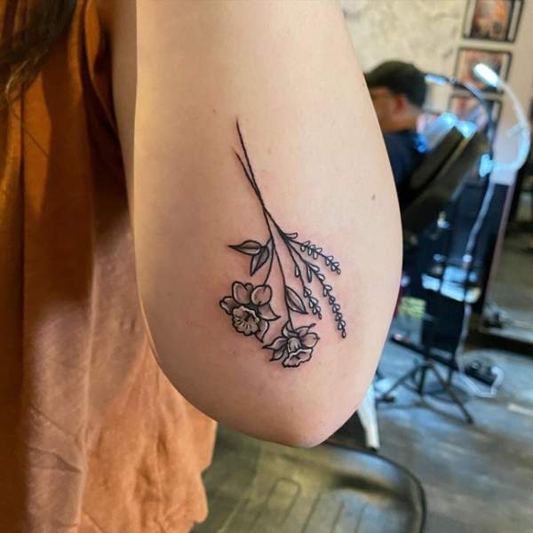 10 Beautiful Daffodil Tattoo Designs In 2023 | I Fashion Styles