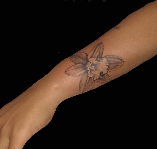 10 Beautiful Daffodil Tattoo Designs In 2023 | I Fashion Styles