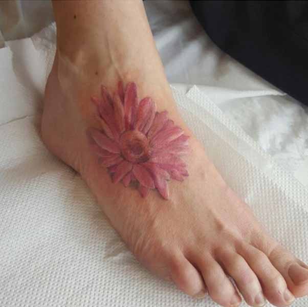 15 Trending Gerbera Flower Tattoo Designs With Meanings