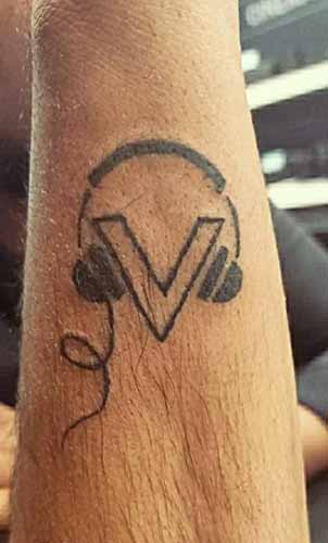 V Letter Tattoo Designs: 20 Trending Options In 2023