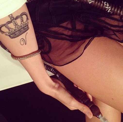 V Letter Tattoo Designs: 20 Trending Options In 2023