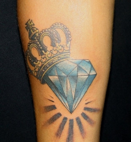 25 Brilliant Diamond Tattoo Designs for Men and Women
