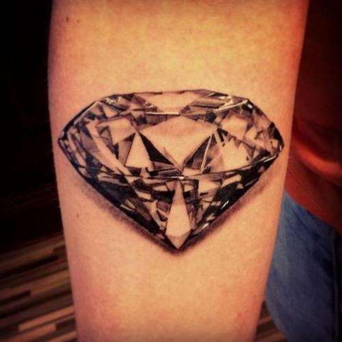 25 Brilliant Diamond Tattoo Designs for Men and Women