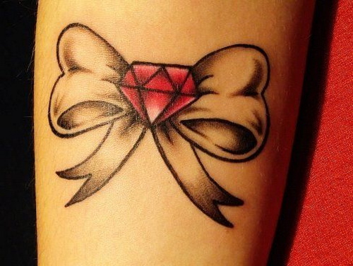 25 Brilliant Diamond Tattoo Designs for Men and Women