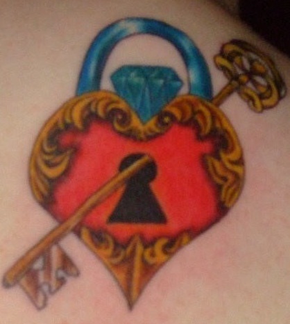 25 Brilliant Diamond Tattoo Designs for Men and Women