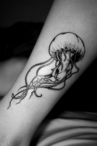 10+ Best Jellyfish Tattoo Ideas for Ocean Lovers