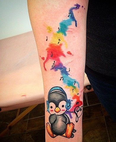 9 Heartwarming Penguin Tattoo Designs That Will Warm Your Soul